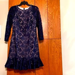 Elegant Monique L’Huillier crocheted dress